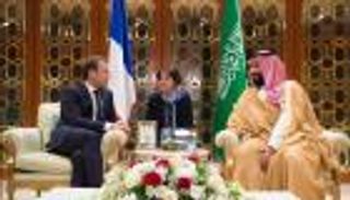 محمد بن سلمان وماكرون.. عشاء في اللوفر يسبق جولة المباحثات