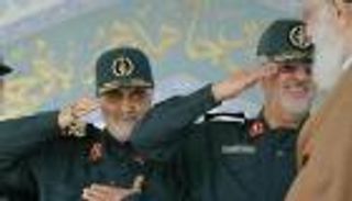 إيران تلعب بورقة الـ"عسكرة" مع اقتراب حسم مصير الاتفاق النووي