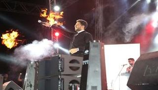 محمد حماقي يتألق في حفل السعودية 