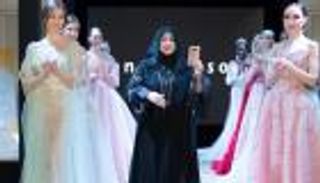 منى المنصوري تبحث عن جزائرية فازت بمسابقة للأزياء
