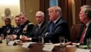 ترامب يلغي زيارة إلى أمريكا اللاتينية لإدارة الملف السوري