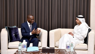 الشيخ عبدالله بن زايد يستقبل وزير خارجية الجابون