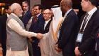 الإمارات: سوق النفط يستعيد توازنه العام الجاري