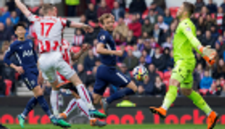 توتنهام ينتصر لهاري كين في سباقه ضد صلاح