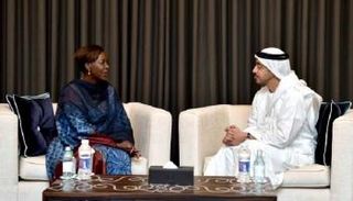 الشيخ عبدالله بن زايد آل نهيان خلال لقائه وزيرة خارجية رواندا