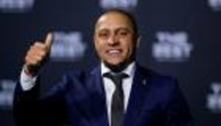 روبرتو كارلوس سفيرا لملف المغرب لتنظيم مونديال 2026