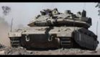 مقتل جندي إسرائيلي وإصابة 3 في انقلاب دبابة قرب حدود مصر