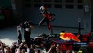 الأسترالي ريتشياردو بطلا لثالث سباقات "فورمولا 1"