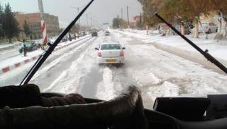 بَرَد وفيضانات ثم ثلوج في الجزائر