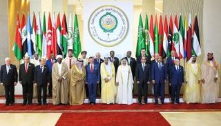 القادة والزعماء العرب المشاركون في القمة العربية ال29 بالظهران