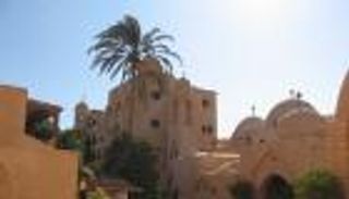 مصر.. تفاؤل المستثمرين بعودة السياح الروس وبدء رحلة العائلة المقدسة