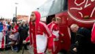 حكيم زياش يزيل صوره بقميص أياكس من "أنستقرام"