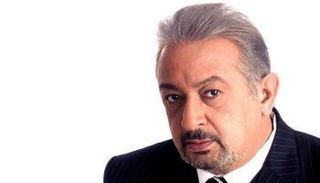 الفنان المصري الراحل نور الشريف