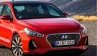 سيارة هيونداي i30 تعتمد "الركن الآلي" في الطوارئ