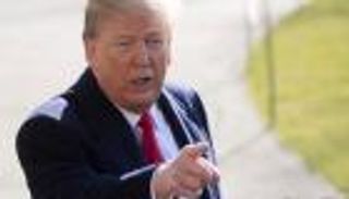 ترامب يتهم الصين وروسيا بالتلاعب بقيمة العملة 