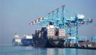 موانئ مصر تعمل على مدار الساعة لتقليص فترات الانتظار