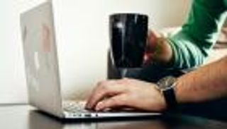 الإمارات الأولى عالميا في عدد مستخدمي الإنترنت