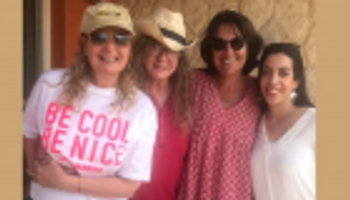 نجلاء فتحي تظهر مع فريق مسلسل "لدينا أقوال أخرى".. هل تعود للتمثيل؟