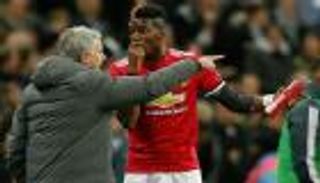 مورينيو يدافع عن بوجبا بعد انتقادات سكولز