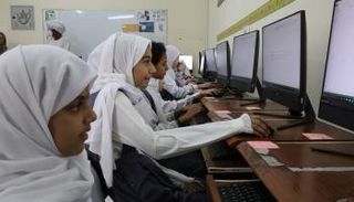 تم تجهيز 4 مختبرات للحاسوب