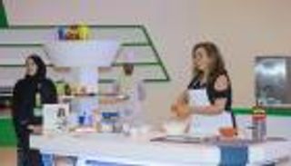 سوزان حسيني تقدم لجمهور "القرائي للطفل" وصفات صحية بطرق عصرية