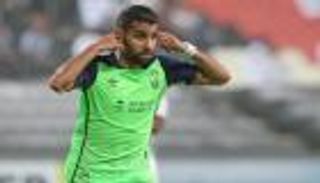 عموري وزكريا يتصدران التشكيلة المثالية لدوري أبطال آسيا