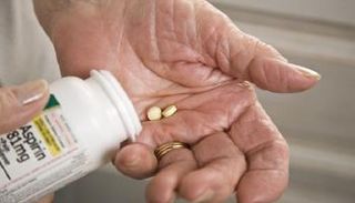 تناول حبتين من الأسبرين يجنب الإصابة بالأزمات القلبية