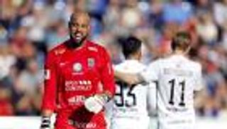 ناد سويدي يسرّح حارس مرماه بسبب الكوكايين