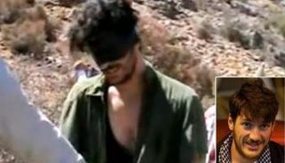 آخر صورة ظهر فيها الصحفي الأمريكي أوستن تايس