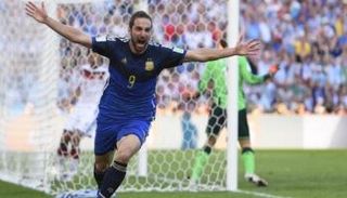 هيجواين في نهائي 2014