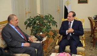 الرئيس المصري خلال لقائه جاسم الصقر