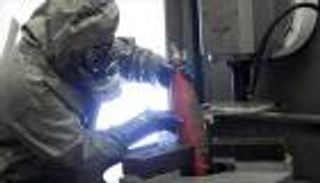 فريق التحقيق الدولي ينقل عينات من جثث "دوما" بدمشق لمختبرات عالمية