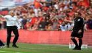 مورينيو يرد على منتقديه بعد التأهل لنهائي الكأس