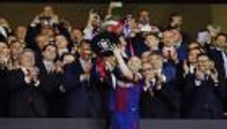  الصحف العالمية تبرز الوداع الأسطوري للرسام إنييستا مع برشلونة