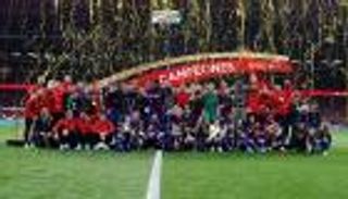 فالفيردي يمنح لاعبي برشلونة هدية التتويج بكأس الملك