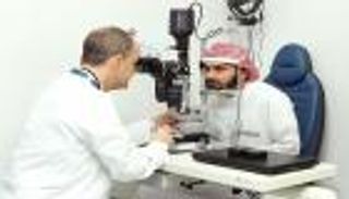 "الخدمات الطبية بشرطة أبوظبي" تصحح إبصار 700 مريض