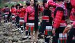 بالصور.. عيد خاص للشعر الطويل في الصين