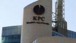 احتواء حريق شب بمنشأة نفط كويتية 