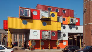 تحويل حاويات الشحن إلى وحدات سكنية