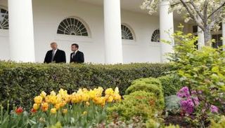 الرئيس الأمريكي ونظيره الفرنسي-رويترز