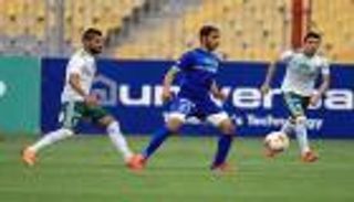 المصري يهزم سموحة وينتزع المركز الثالث من الزمالك