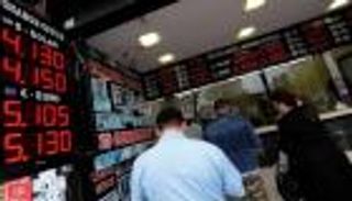المركزي التركي يفشل في وقف انهيار الليرة