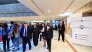 سفير الإمارات في أوكرانيا يفتتح مركز الدراسات العربية بكييف