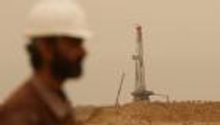 أسعار النفط تنخفض بعد مخاوف من نقص الإمدادات