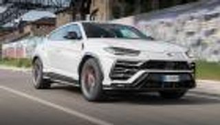 بالصور.. لامبورجيني SUV Urus سيارة عملية تحاكي روح العصر