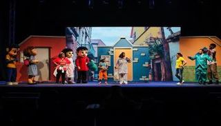 جانب من العرض المسرحي "توتا والقردة شيتا"