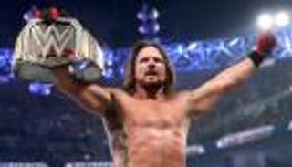 إيه جيه ستايلز يحتفظ ببطولة WWE في نزال بلا فائز