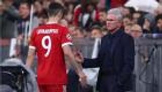 صفقات على ورق.. ليفاندوفسكي يقترب من وداع حزين لبايرن ميونيخ