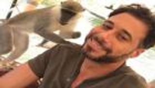 بالصور.. مغامرات أحمد السعدني في حديقة الحيوان "أفريكانو"