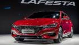 بالصور.. هيونداي تقدم سيارتها الرياضية Lafesta 2019